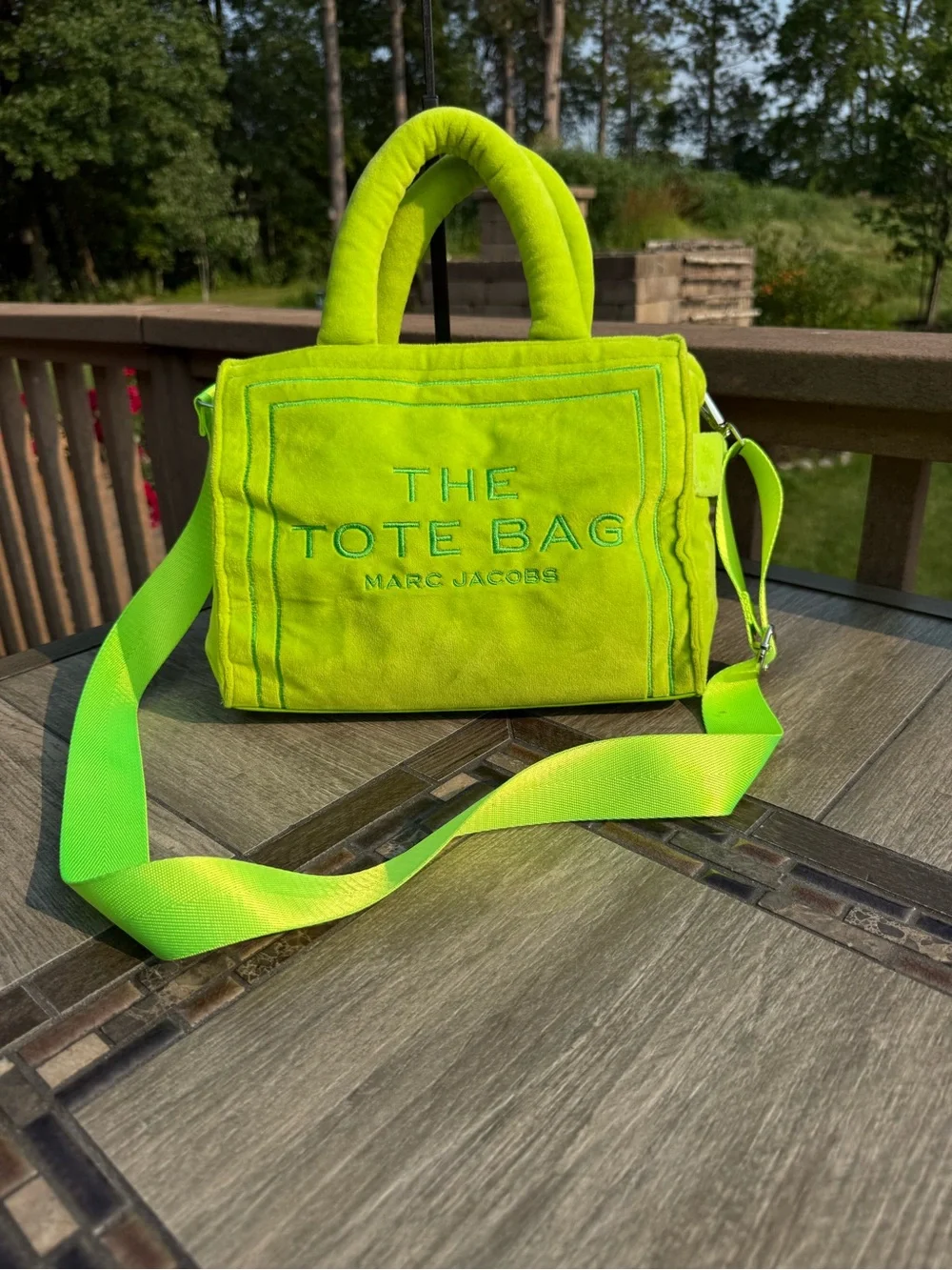 Marc Jacobs The Tote Bag in Neon Lime
